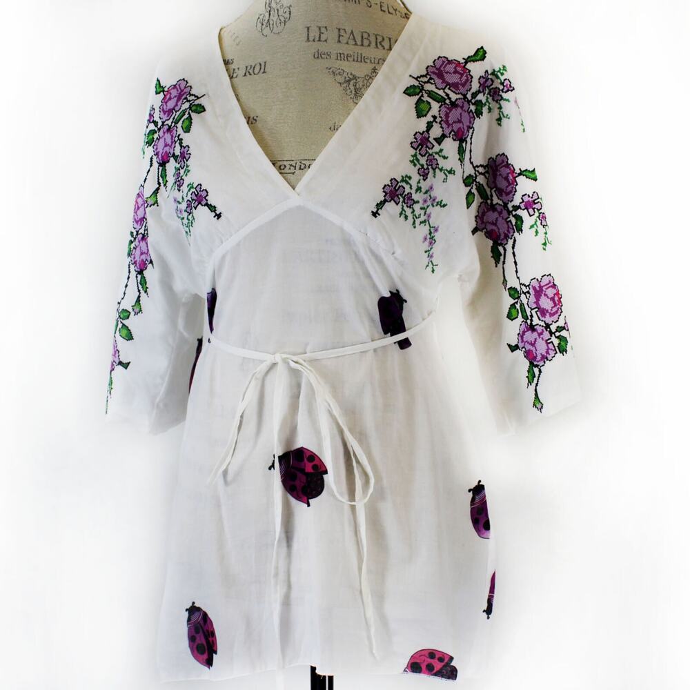 TAKA By Takawear White Cotton Embroidered Flowers Ladybug Top Tunic Blouse Small